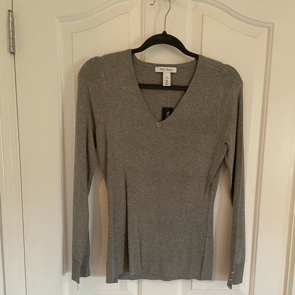 Grey long sleeve sweater